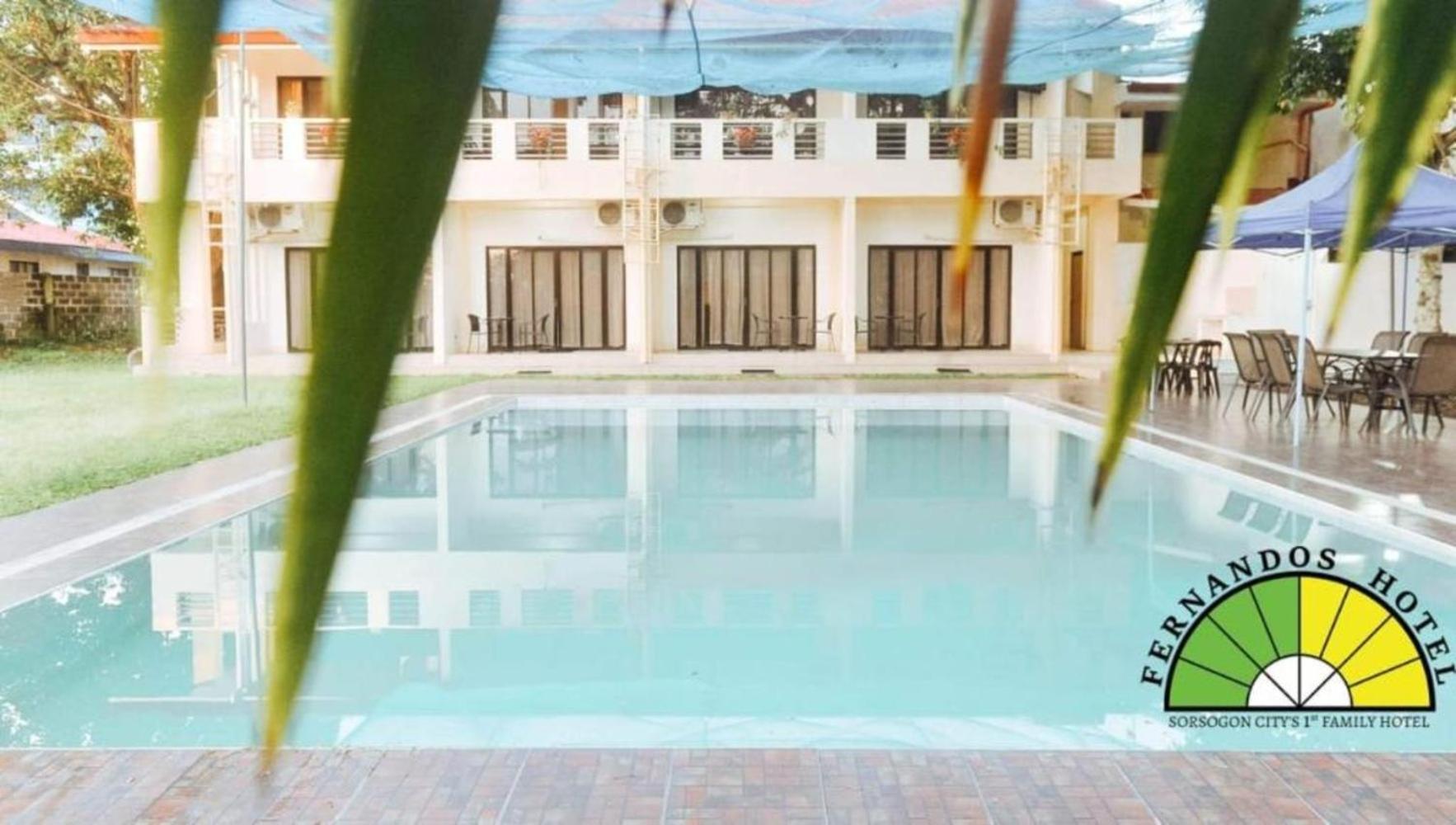 Fernando'S Hotel Sorsogon Bagian luar foto