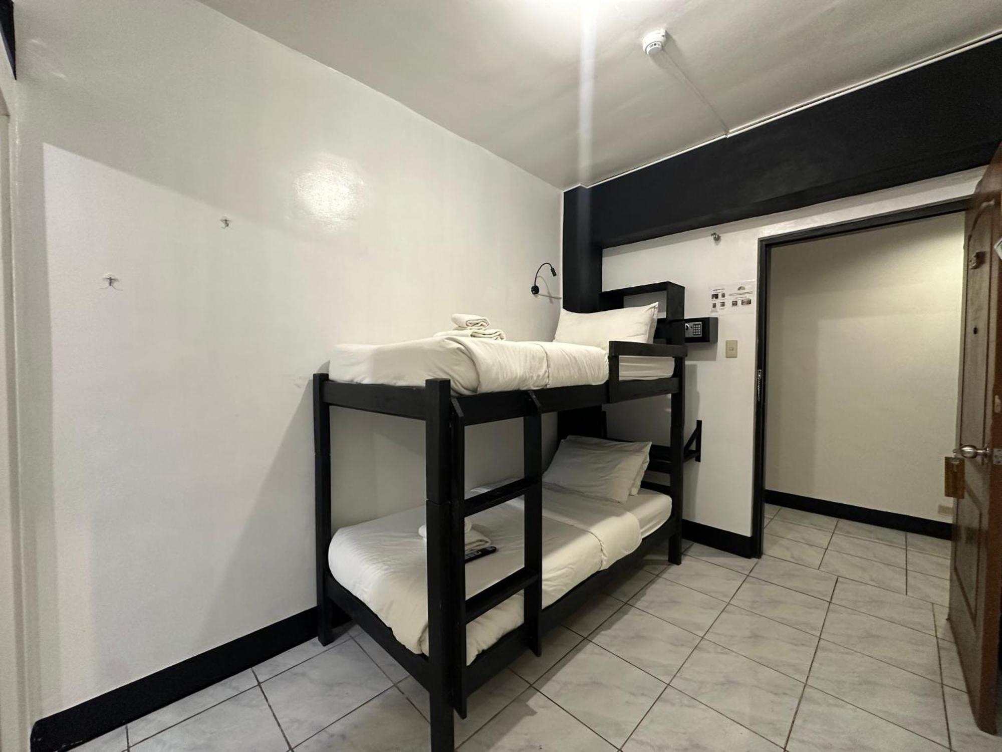 Fernando'S Hotel Sorsogon Bagian luar foto