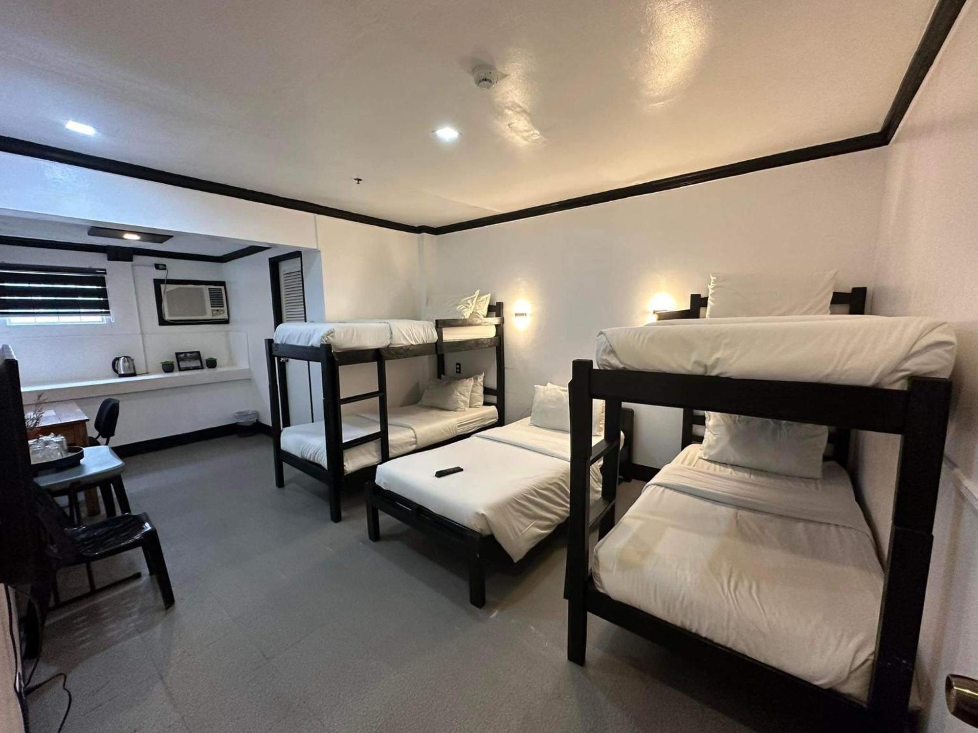 Fernando'S Hotel Sorsogon Bagian luar foto