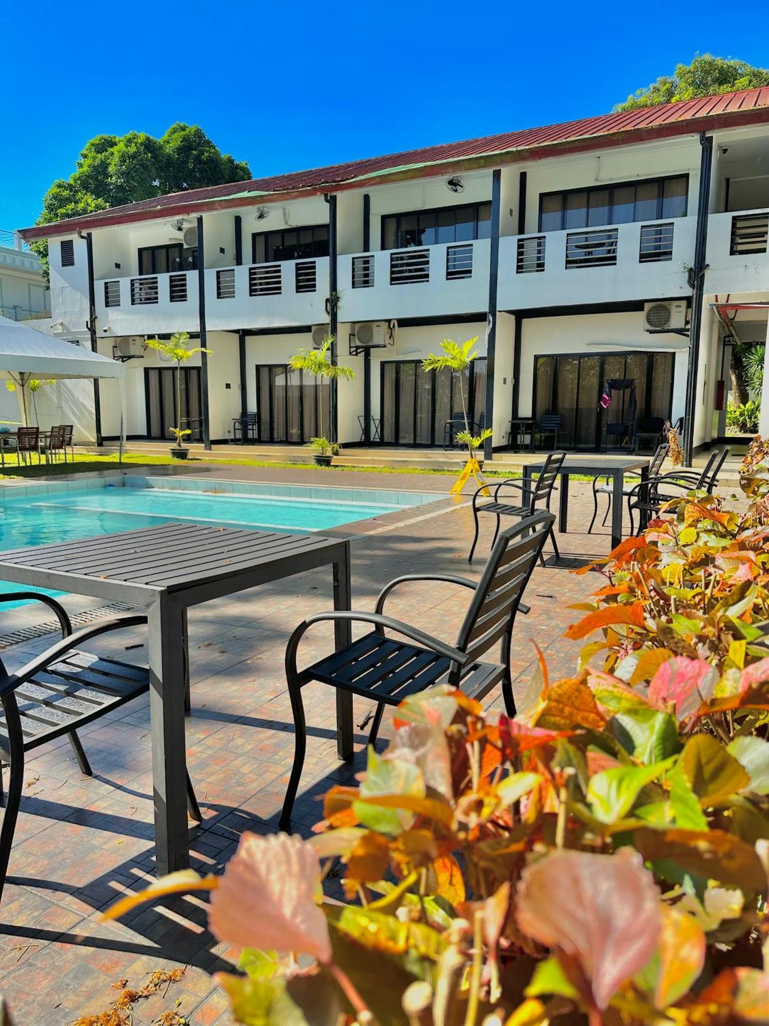 Fernando'S Hotel Sorsogon Bagian luar foto